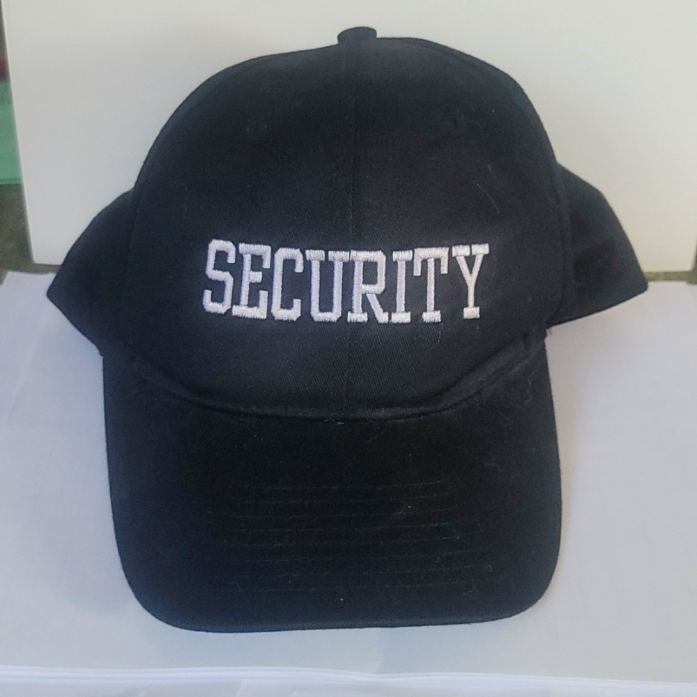 Snap back ball cap